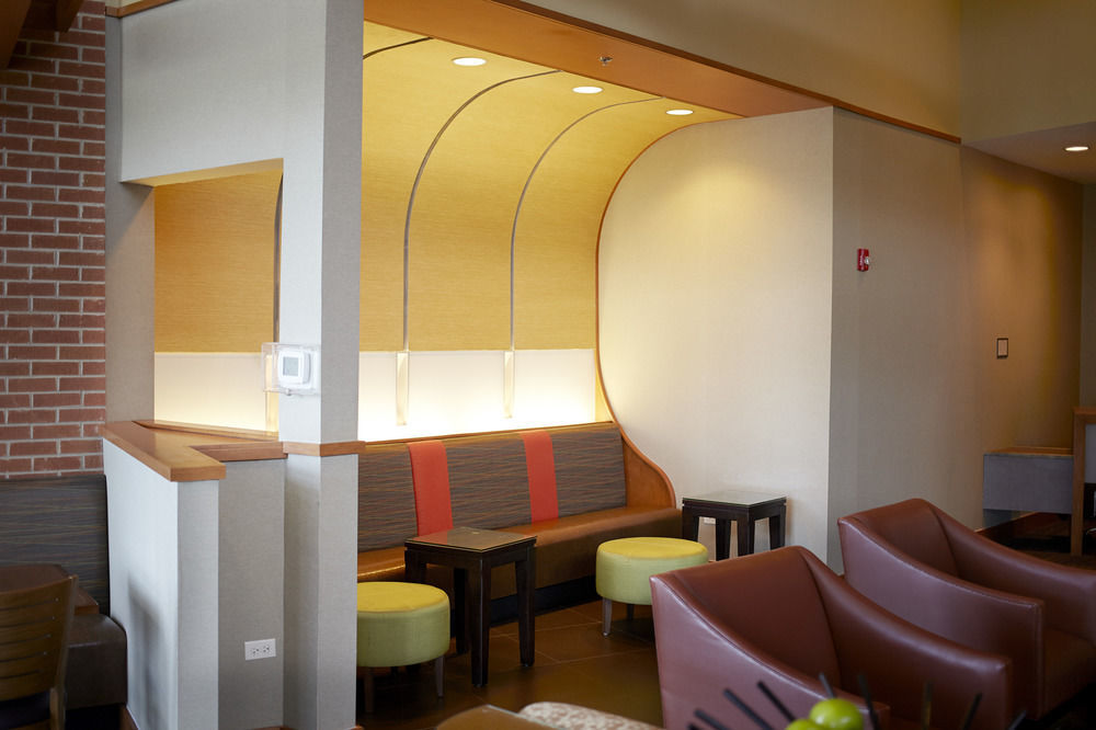 Hotel Homewood By Hilton Airport 3*